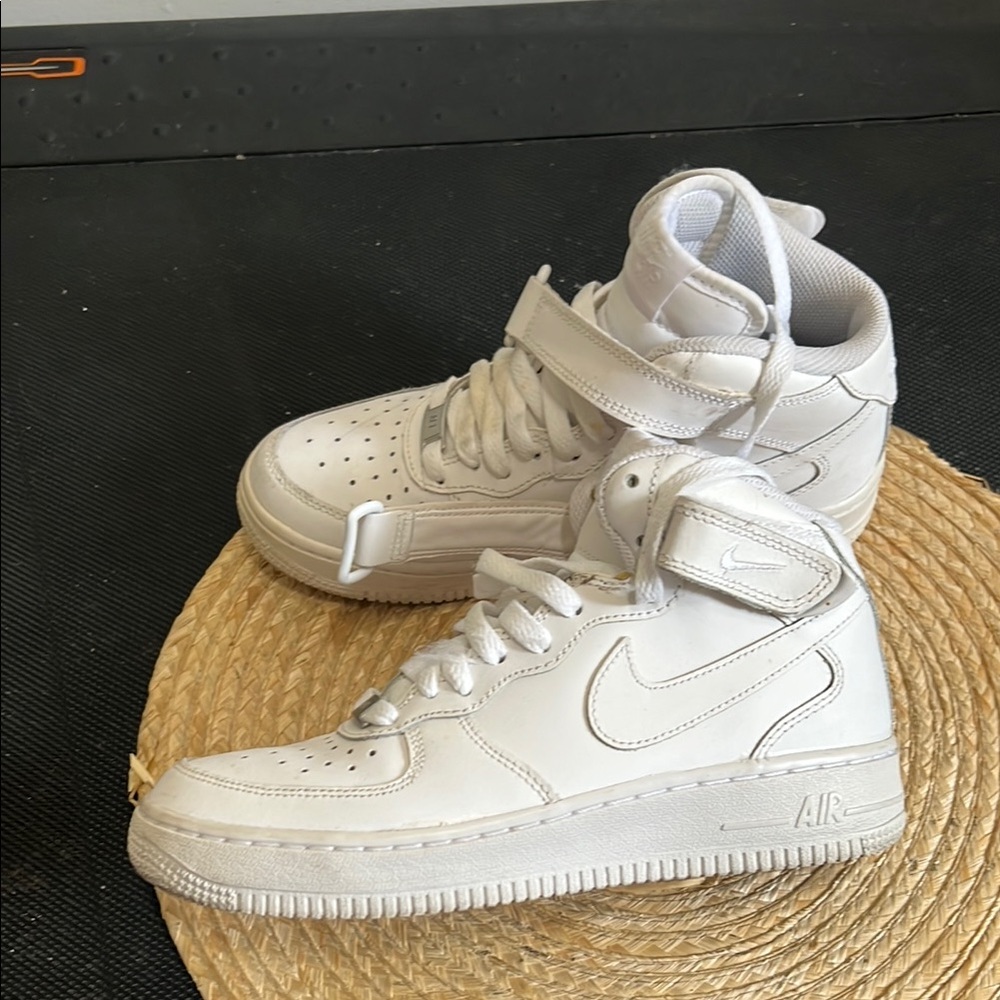 Nike Air Force Kids White High-Top Sneakers Size 5Y